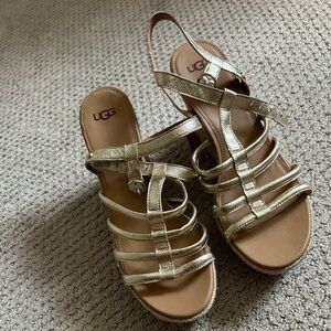 UGG gold/tan heels
